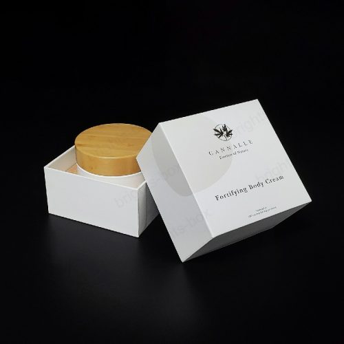 Rigid box Chinese manufacturer cosmetic paper packaging Hot stamping Embossing UV Matt Lamination High quality