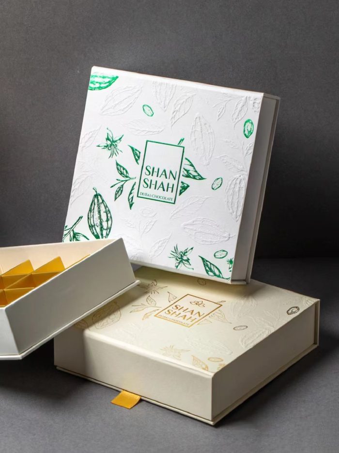 High-Quality Custom Luxury Chocolate Paper Box With Large Divider
