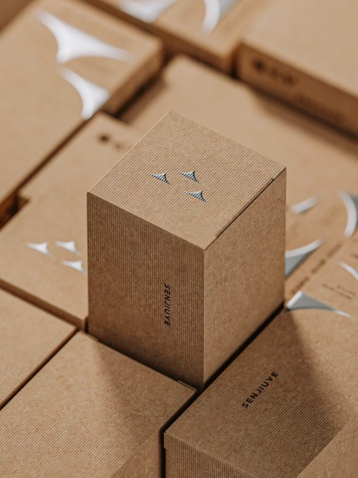 Paper tuck end box Chinese manufacturer Perfume packaging Hot stamping Card Box